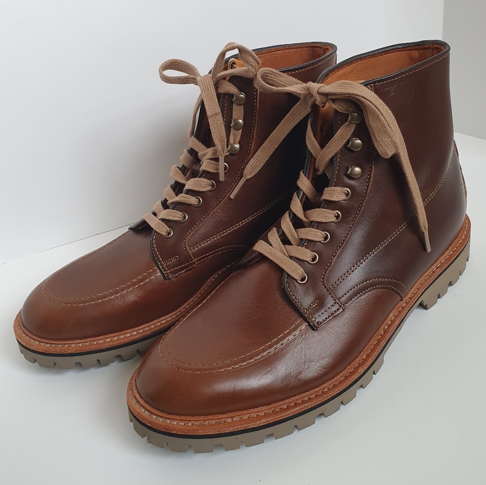 NWOB Allen Edmonds Freeport leather lace-up boots, size 11, brown